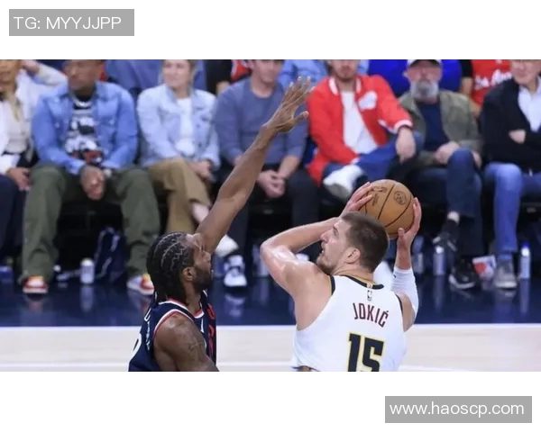 掘金逆转快船精彩瞬间回顾展现球队顽强斗志与团结精神