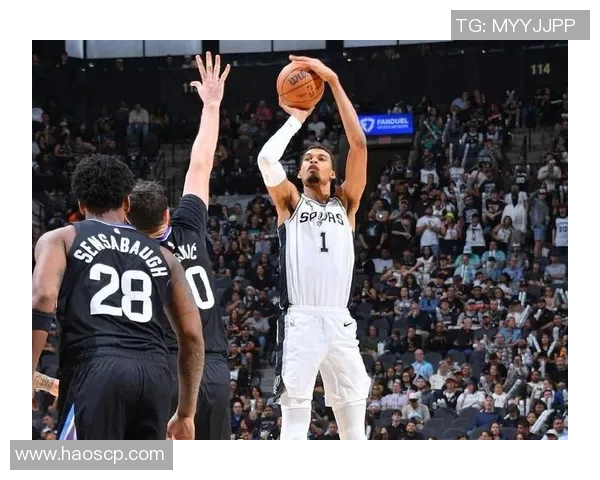 2018年活塞与马刺季前赛精彩对决回顾与分析